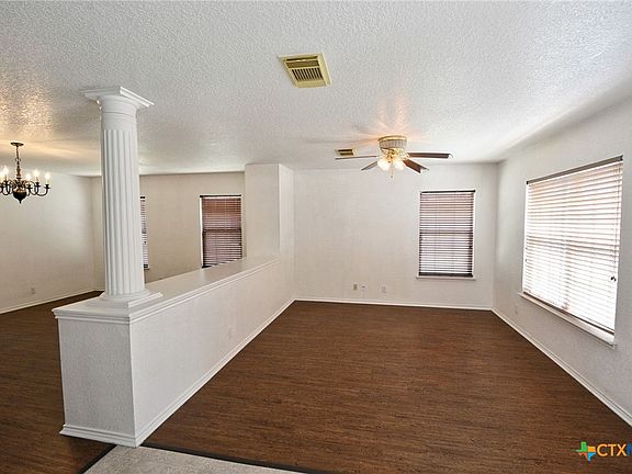 5th image of 858 Lincolnshire Dr