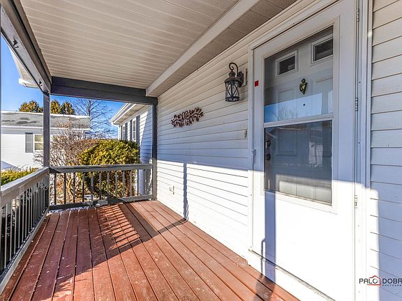 4th image of 912 Shetland Ct