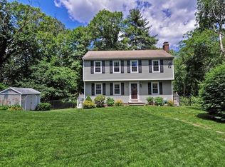 31 Barrett Ln, Bellingham, MA 02019