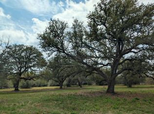 9487 Bauer Rd, Fayetteville, TX 78940