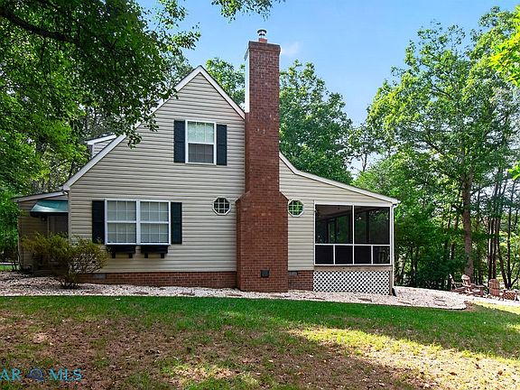 4th image of 705 Skipjack Ln