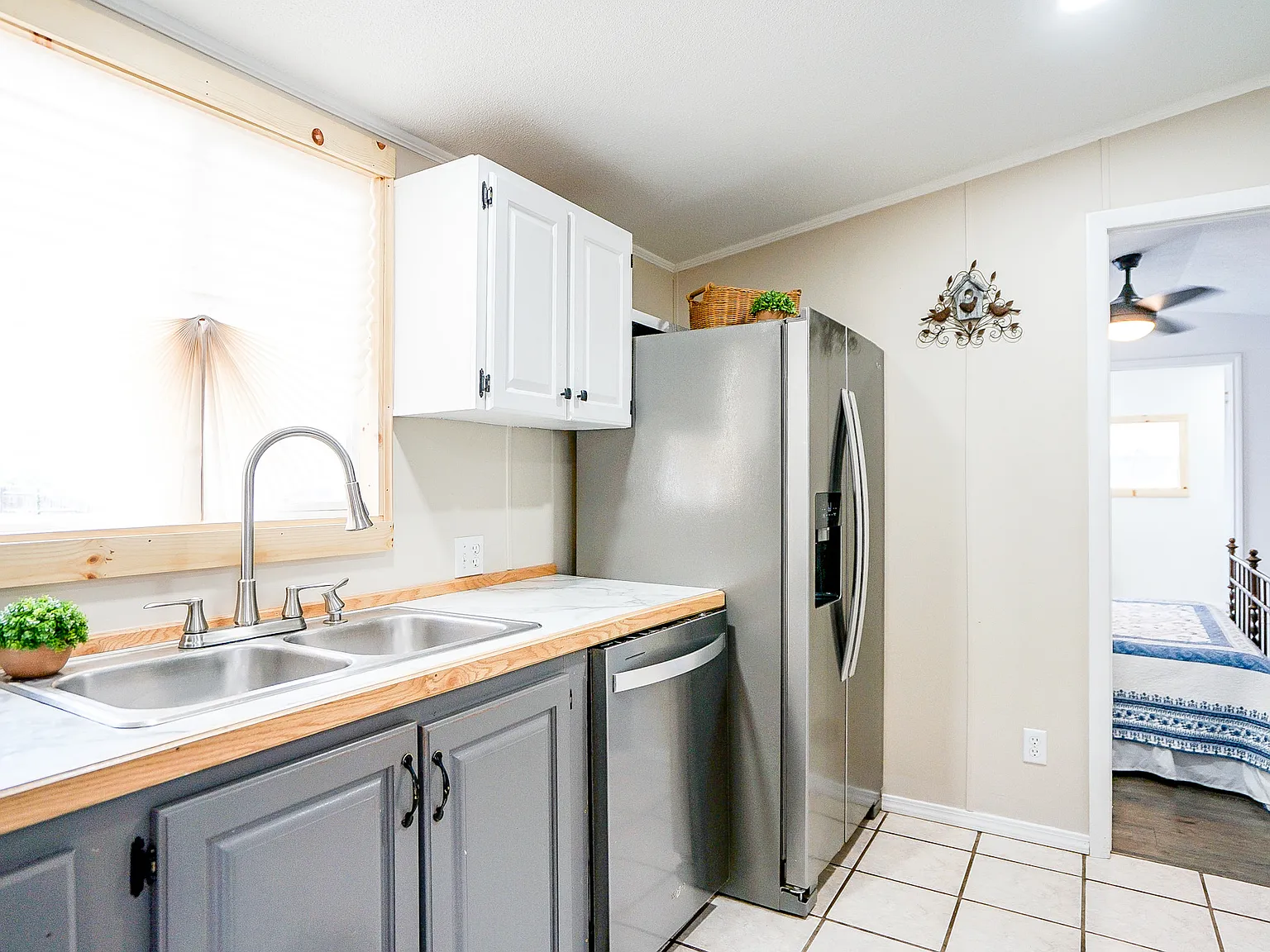 3 bed, 1064 sqft, $1,400 — Photo 3