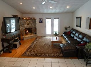 145 Parkhurst Rd, Warwick, RI 02889