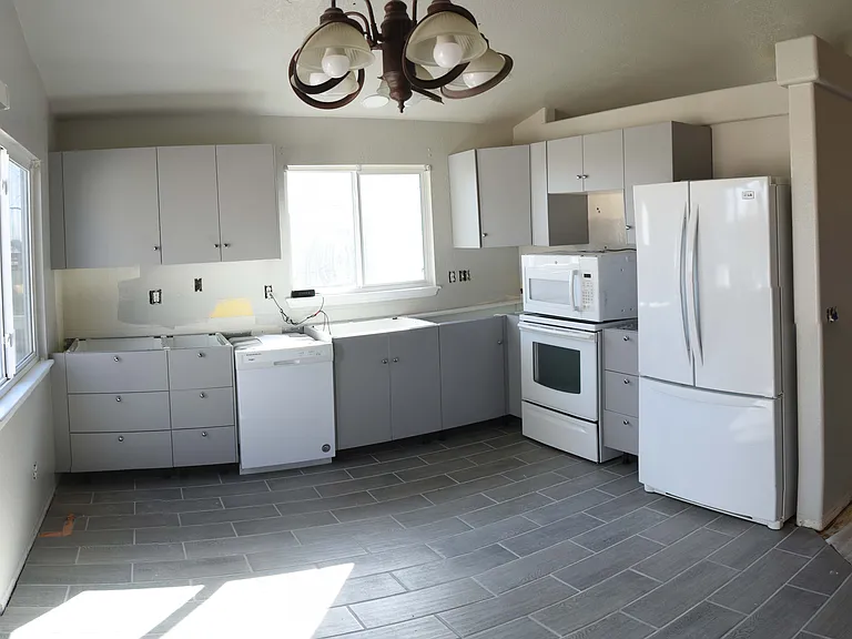 9616 Rockhampton Way — Photo 2