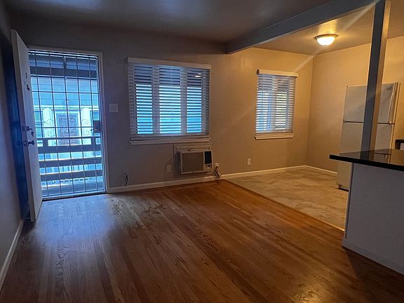 4th image of 2615 H St APT 8