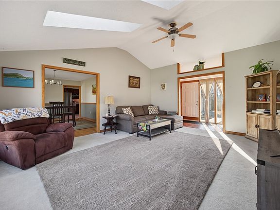 5th image of 4014 Belknap Hill Rd