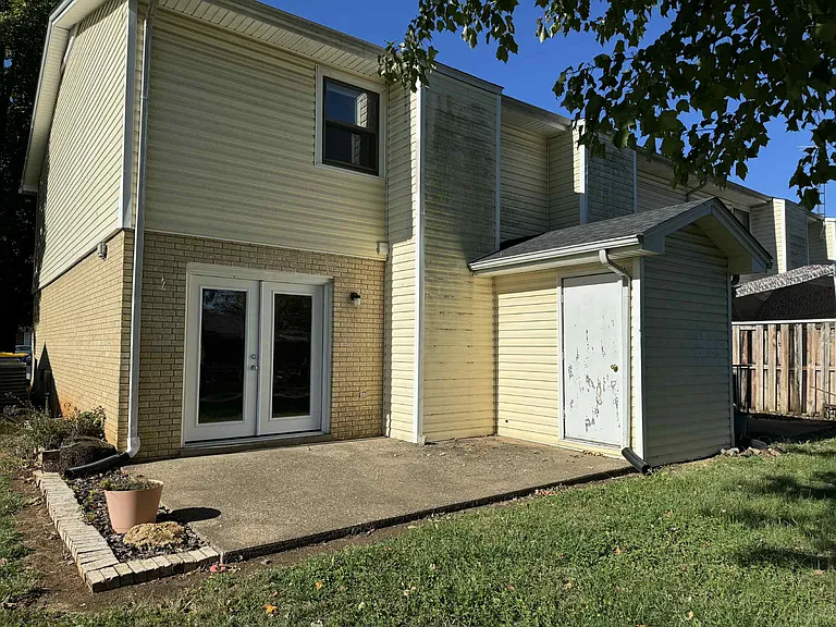 1730 Oshea St #2 — Photo 30