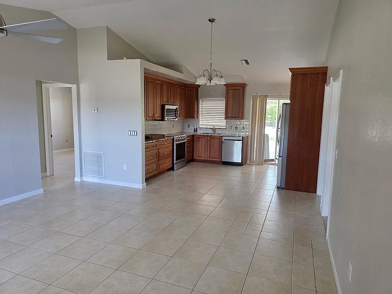 4470 Cazes Ave — Photo 3