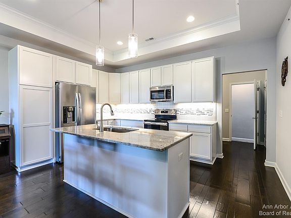 5th image of 5672 Arbor Chase Dr