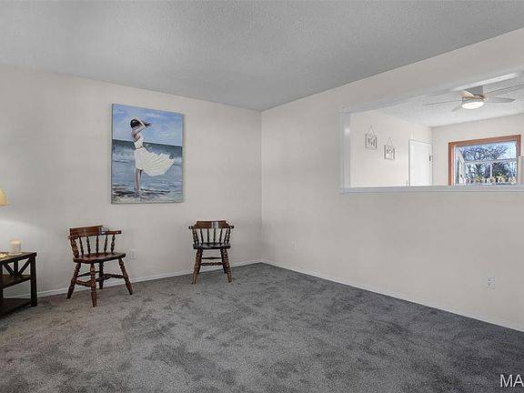 4th image of 10530 Boylston Dr