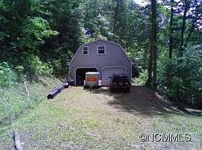 2nd image of 150 Grand Oak Trl