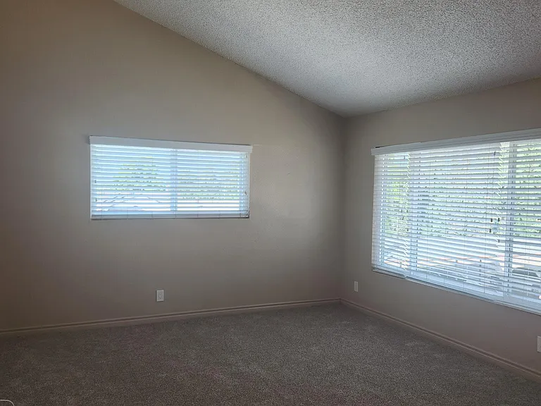 5331 N Barranca Ave — Photo 2