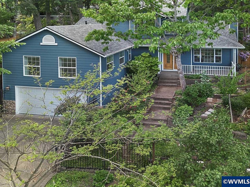 1st image of 1876 NW Woodland Dr