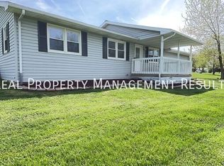 10715 Downen Rd, Wadesville, IN 47638