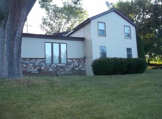 118 Gadow Ln, West Bend, WI 53090