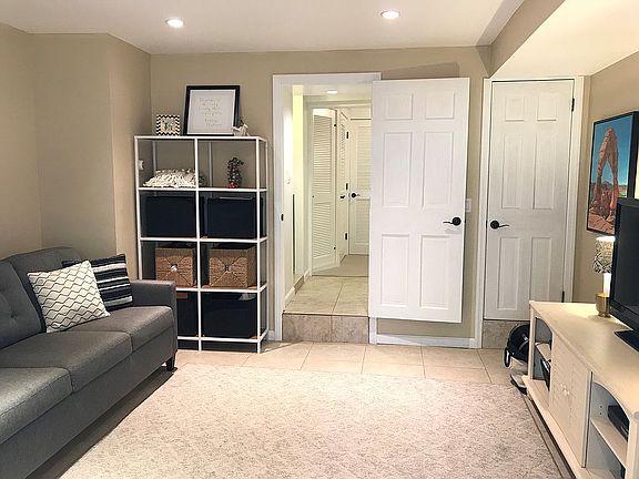 Rec / Mother-In-Law (Bath)