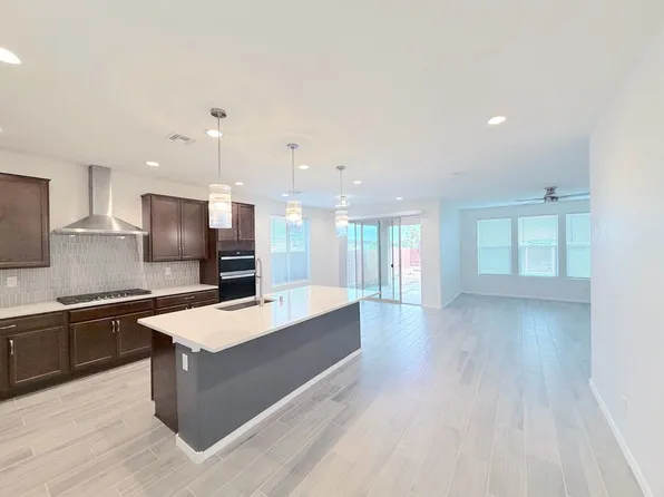 3000 Donita Ln NE, Rio Rancho, NM 87144