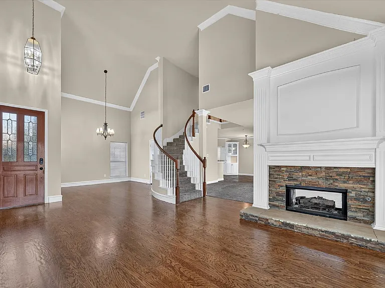 400 Breakers Point Ct — Photo 6