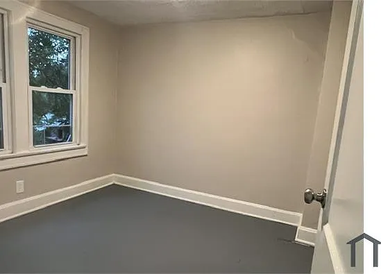 673 Malvern Ave — Photo 6
