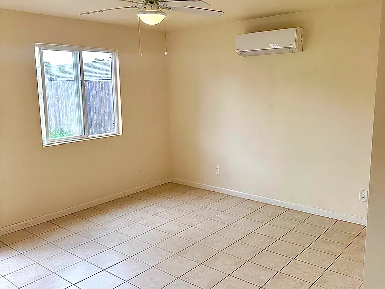 2107 Sunset Ave — Photo 9