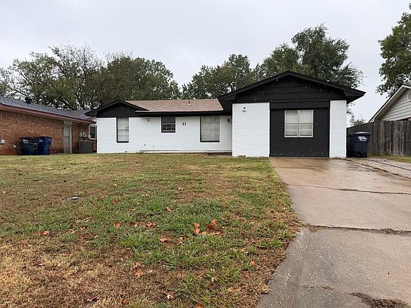 2nd image of 11 Osage Dr