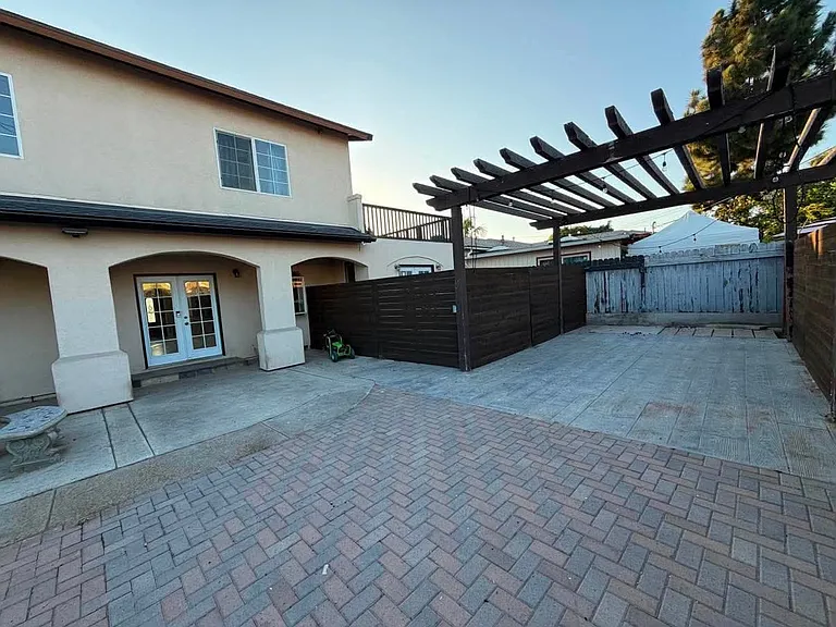 1395 Sheryl Ave — Photo 3