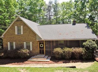 233 Woodland Ct, Black Mountain, NC 28711