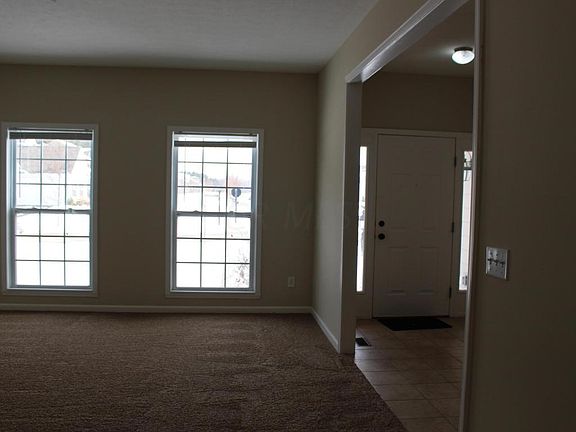 4th image of 1860 Somerford Dr