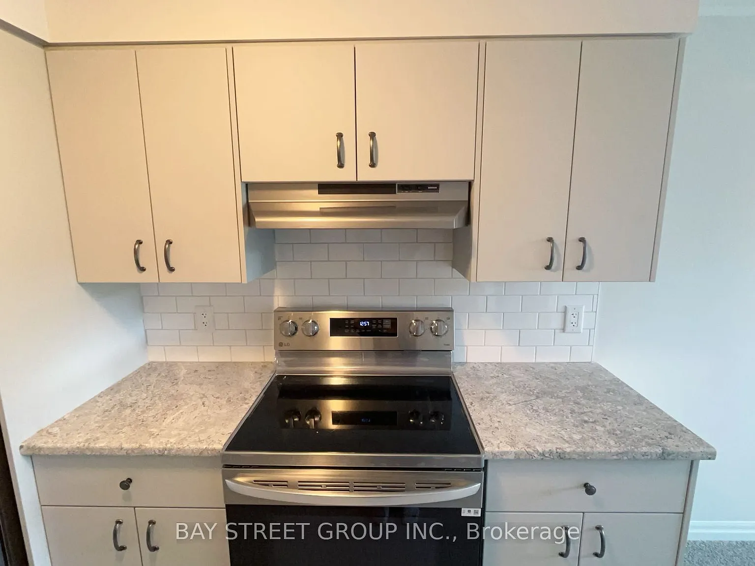 1 bed, $1,400 — Photo 3