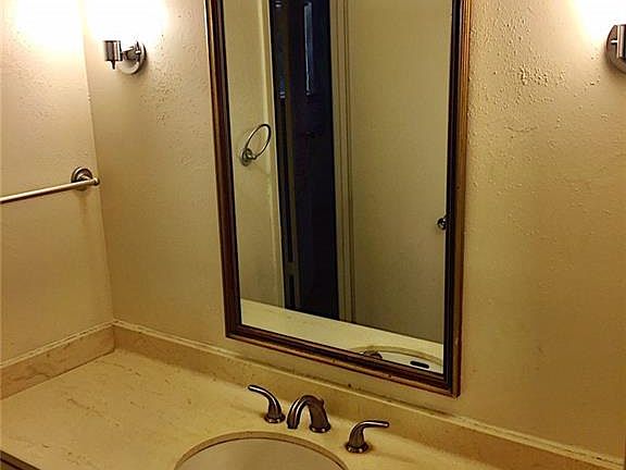 3rd image of 3169 Berrymeade Ln