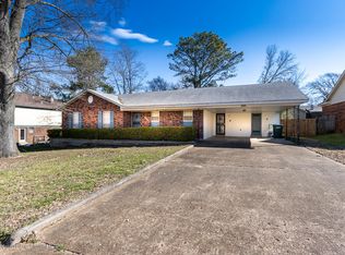 8392 Lake Shore Dr W, Southaven, MS 38671