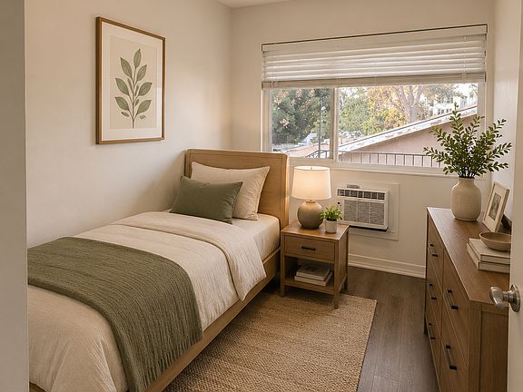 3rd image of 12738 Oak St APT 6