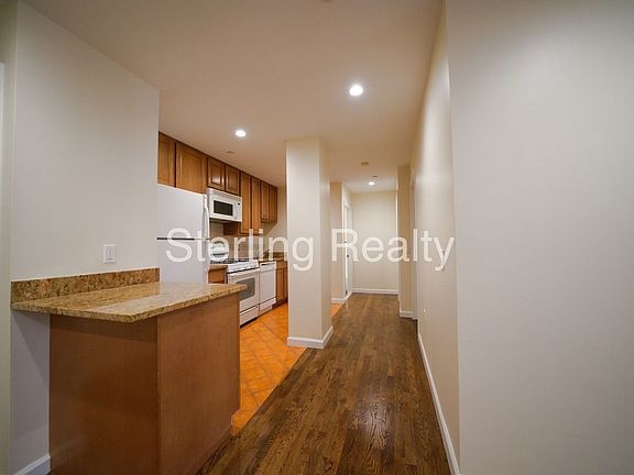 5th image of 2821 Astoria Blvd #6C