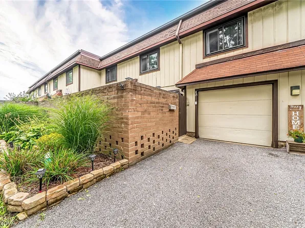 9956 Johnnycake Ridge Rd APT E15, Painesville, OH 44077