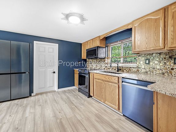 4th image of 3185 Shimmons Rd