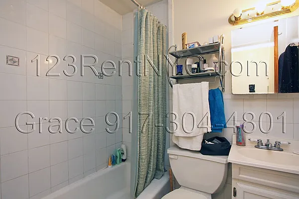 Rented by Chartwell Manhattan Realty | media 2