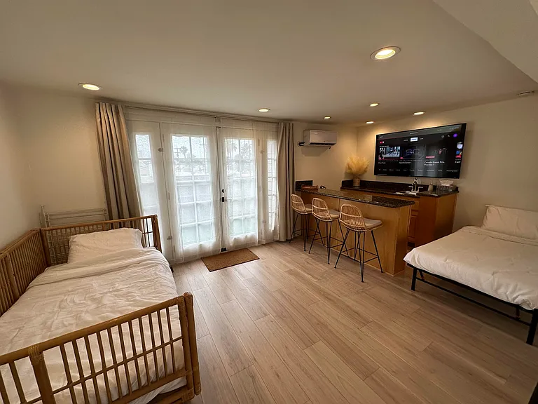 Loft: can be turned into a 3rd bedroom or guest room in seconds via built-in room curtains