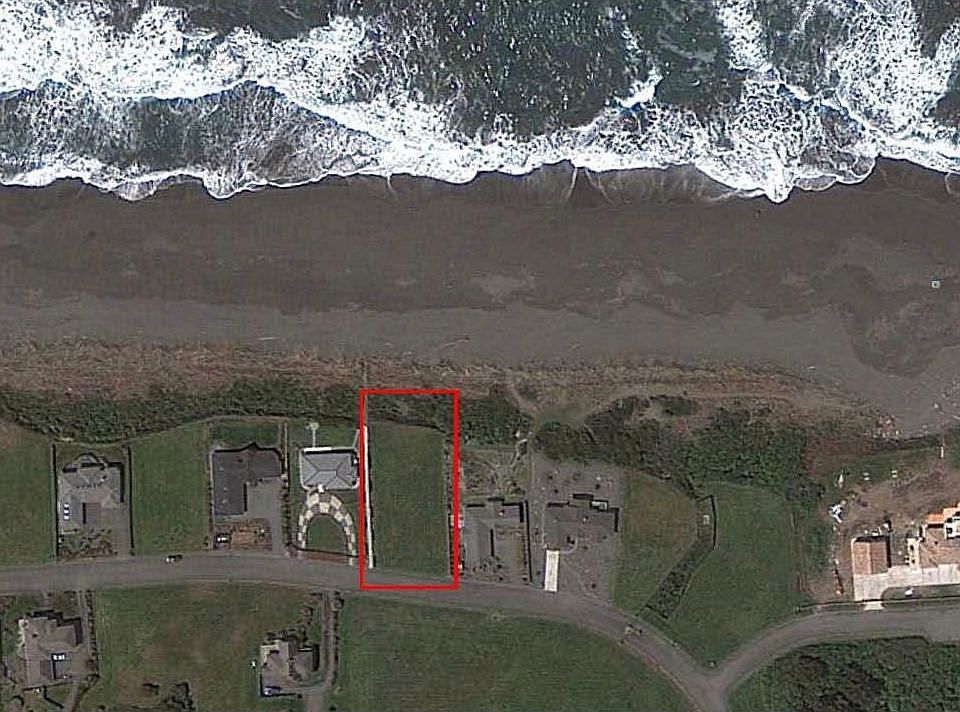 1st image of 205 Shoreline Dr