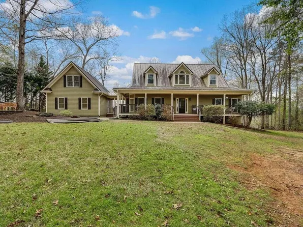 8925 Matt Hwy, Ball Ground, GA 30107
