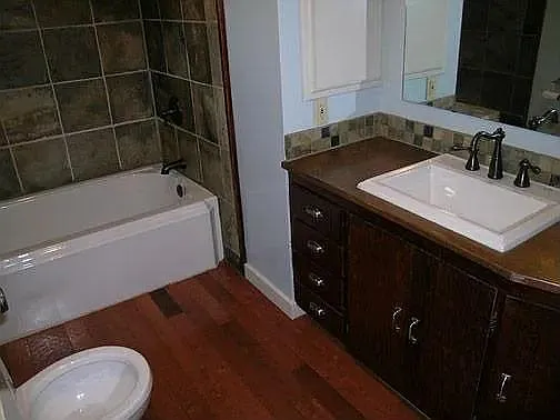 3 bed, 1600 sqft, $2,700 — Photo 3