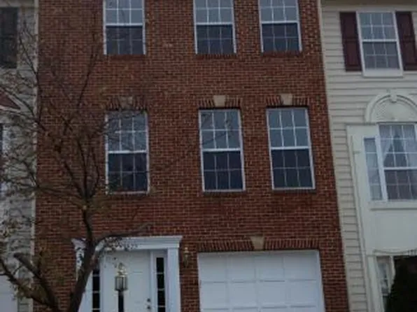 13523 Bannacker Pl, Herndon, VA 20171