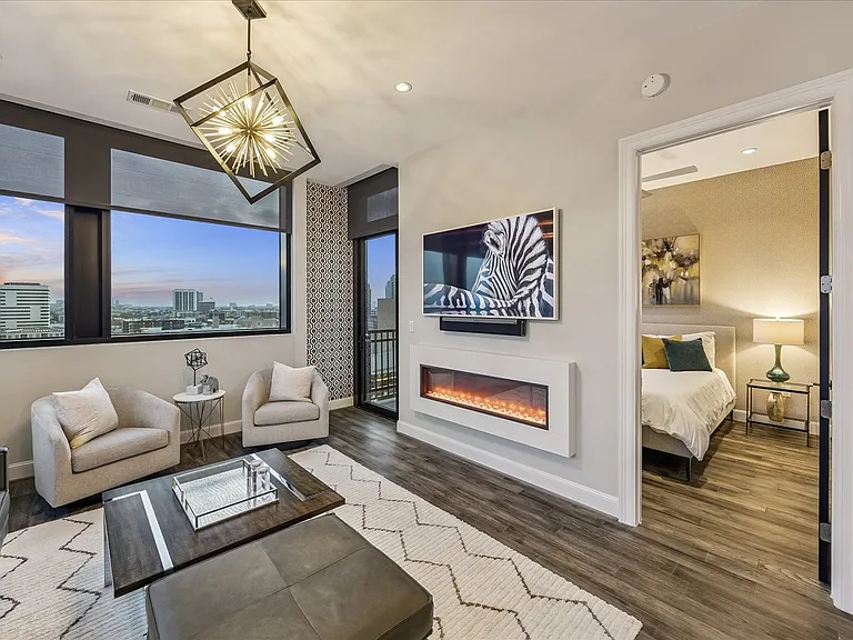 1211 Caroline St #1304 — Photo 4