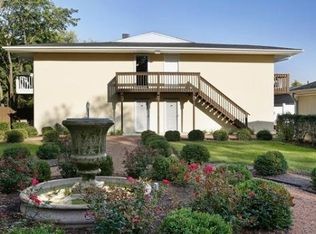 508 N Cass Ave APT 103, Westmont, IL 60559