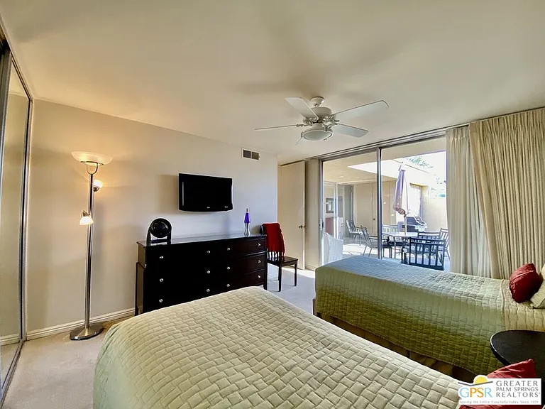 272 Desert Lakes Dr — Photo 22