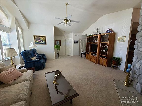 3rd image of 3448 Bonnyview Dr