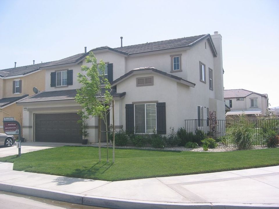 11000sqft Corner Lot