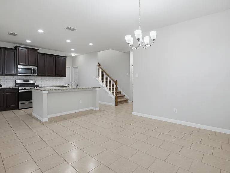 15136 Pandion Dr — Photo 5