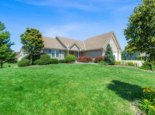 584 E Conner Ct, Oak Creek, WI 53154