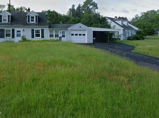 1047 Inner Dr, Schenectady, NY 12303