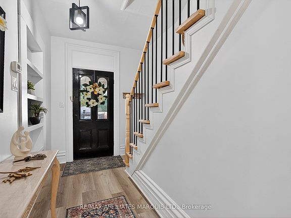 5th image of 326 3rd St E